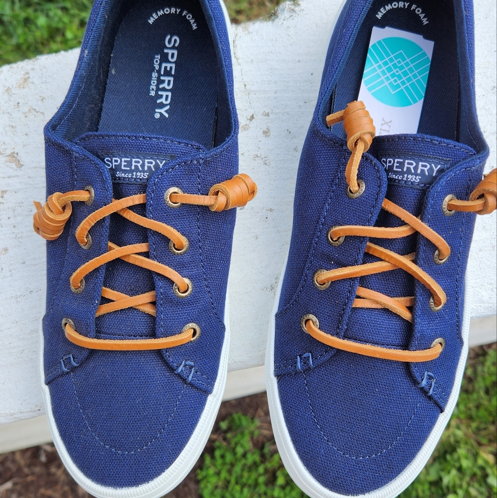 Sperry Crest Vibe